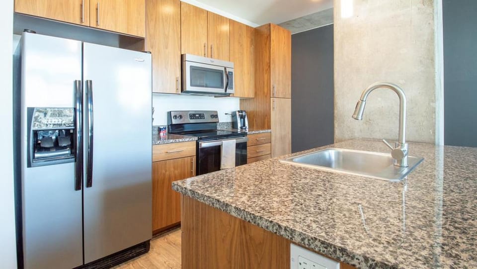 Landing Modern Apartment with Amazing Amenities (ID7618X9) Apartment in Denver