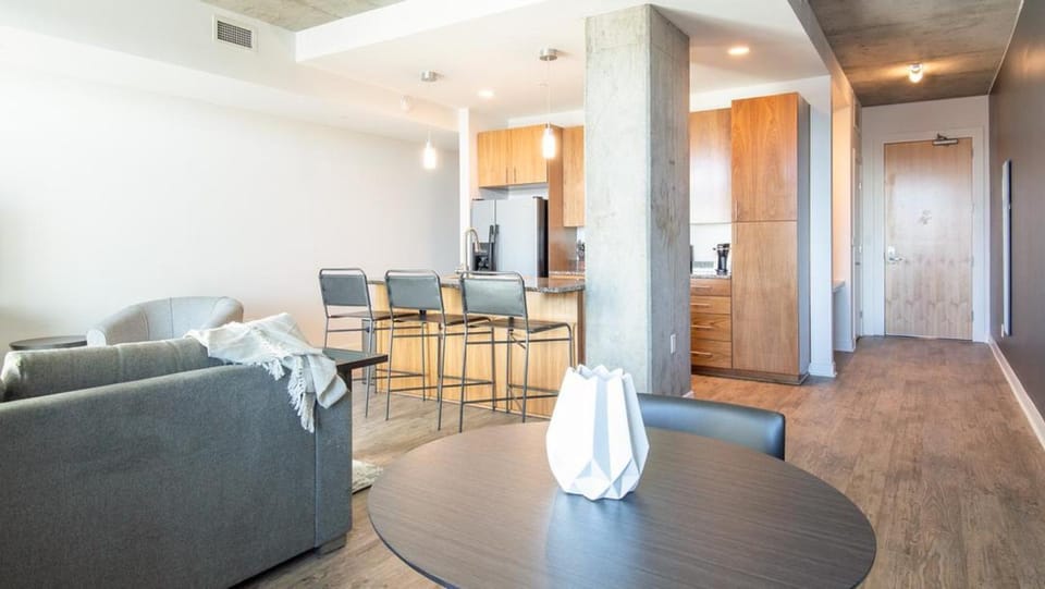 Landing Modern Apartment with Amazing Amenities (ID7618X9) Apartment in Denver