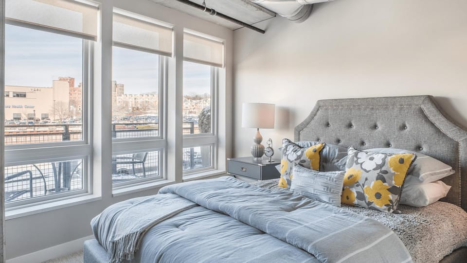 Landing Modern Apartment with Amazing Amenities (ID7838X37) Apartment in Milwaukee