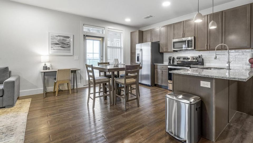 Landing Modern Apartment with Amazing Amenities (ID9518X91) Apartment in San Antonio
