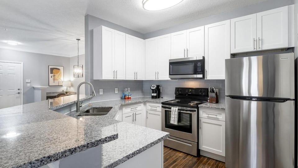 Landing Modern Apartment with Amazing Amenities (ID8267X63) Apartment in Bessemer