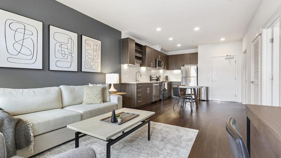 Landing Modern Apartment with Amazing Amenities (ID7357X96) Apartment in Oakland