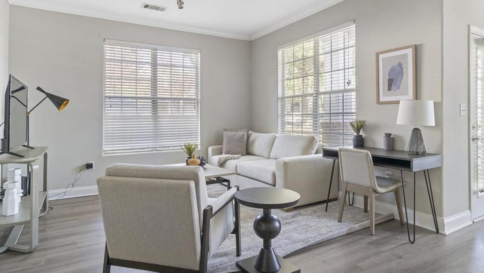 Landing Modern Apartment with Amazing Amenities (ID1228X416) Apartment in Durham