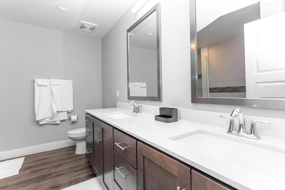 Landing Modern Apartment with Amazing Amenities (ID4135) Apartment in Spring Valley