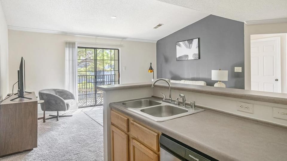 Landing Modern Apartment with Amazing Amenities (ID6511X45) Apartment in Leeds
