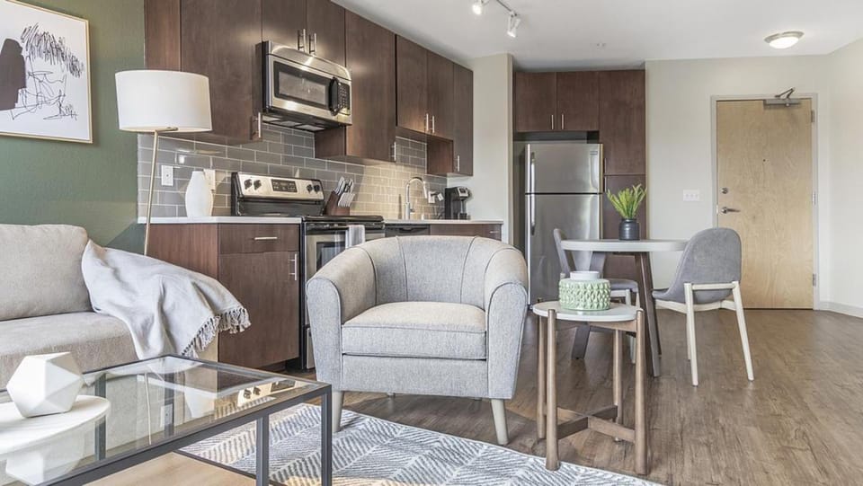 Landing Modern Apartment with Amazing Amenities (ID7571X97) Apartment in Denver