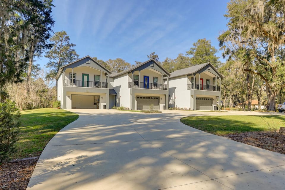 Vibrant Ocala Townhome: Close to Golf Club & WEC! House in Florida
