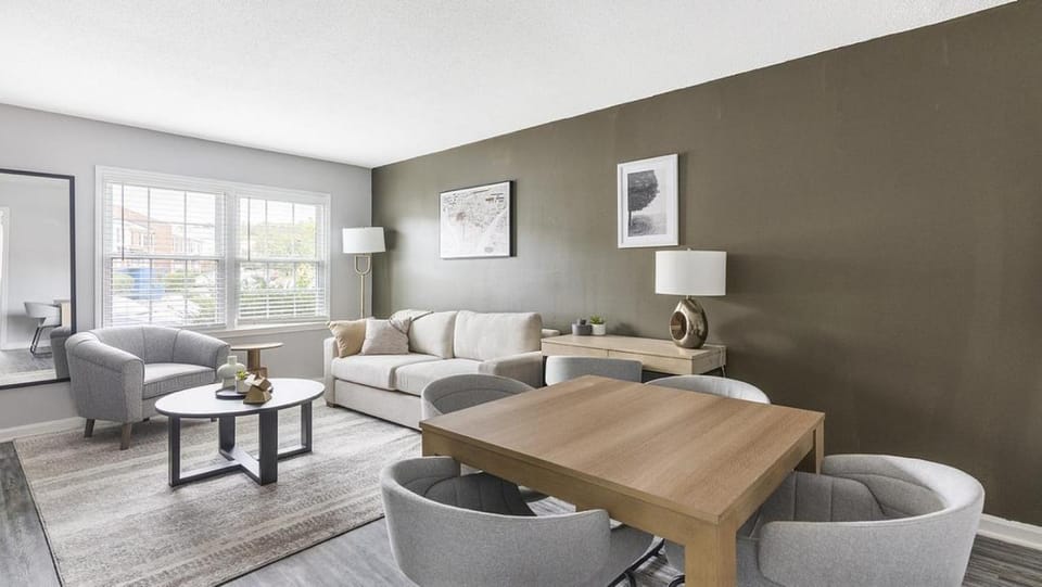 Landing Modern Apartment with Amazing Amenities (ID1222X839) Apartment in High Point