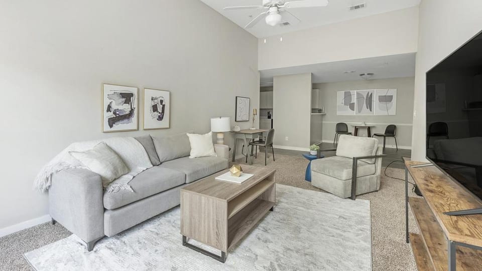 Landing Modern Apartment with Amazing Amenities (ID3897X65) Apartment in Slidell