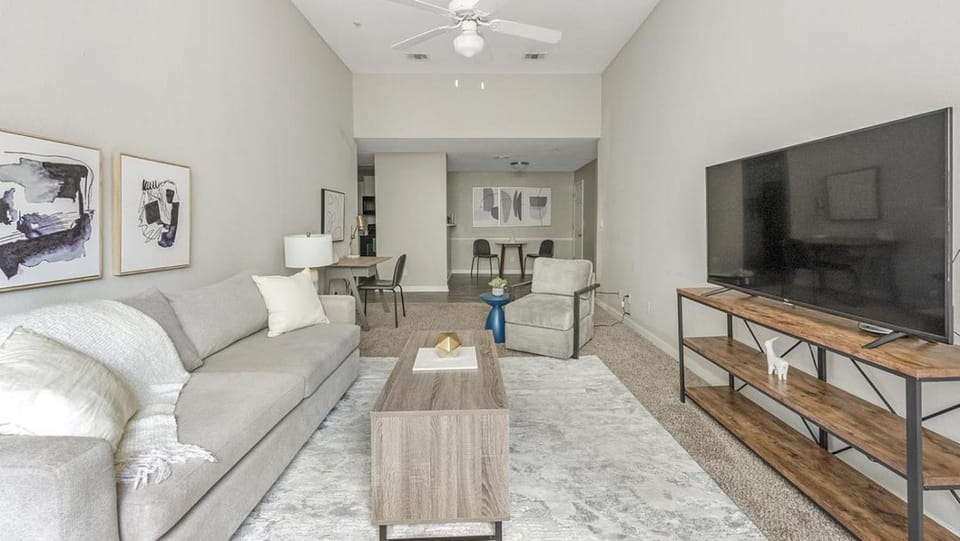 Landing Modern Apartment with Amazing Amenities (ID3897X65) Apartment in Slidell
