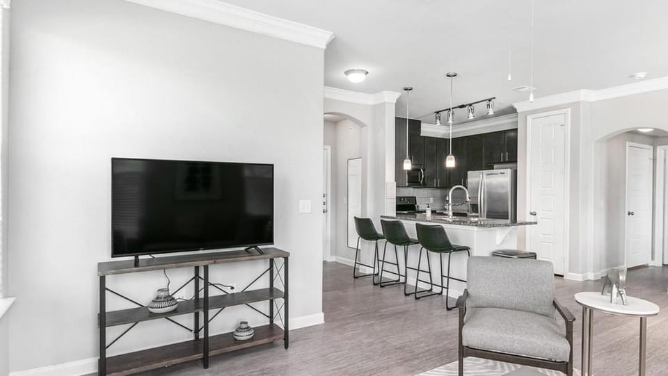 Landing Modern Apartment with Amazing Amenities (ID8794X20) Apartment in Wells Branch