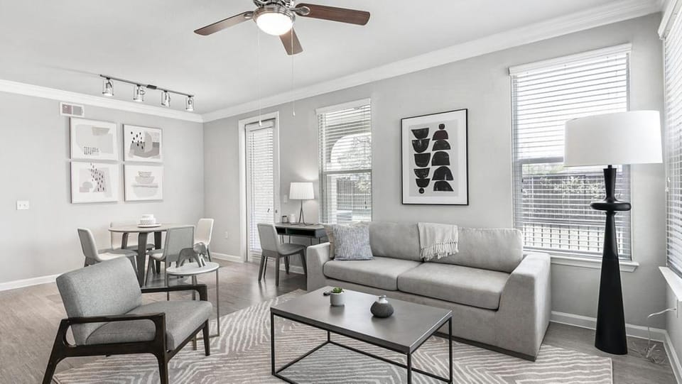 Landing Modern Apartment with Amazing Amenities (ID8794X20) Apartment in Wells Branch