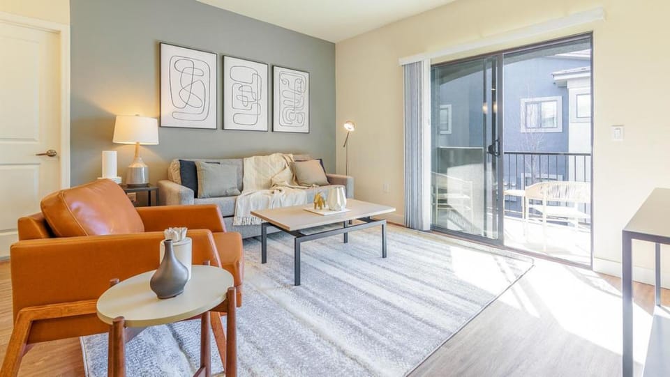 Landing Modern Apartment with Amazing Amenities (ID8697X30) Apartment in Henderson
