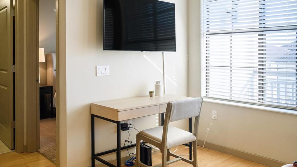 Landing Modern Apartment with Amazing Amenities (ID8210X91) Apartment in Winter Park