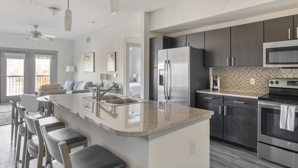 Landing Modern Apartment with Amazing Amenities (ID1006X146) Apartment in Dallas
