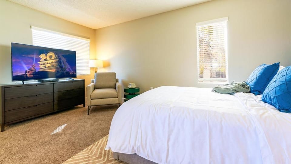 Landing Modern Apartment with Amazing Amenities (ID7527X79) Apartment in Paradise