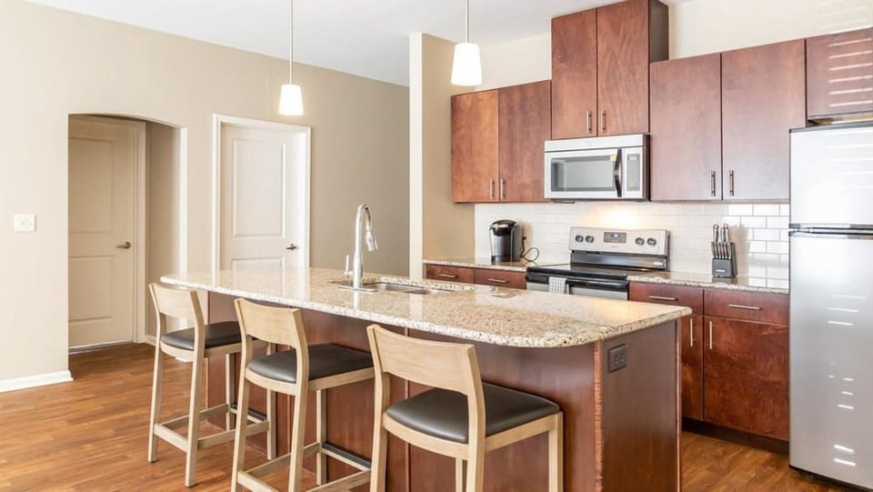 Landing Modern Apartment with Amazing Amenities (ID6741X03) Apartment in Kansas City