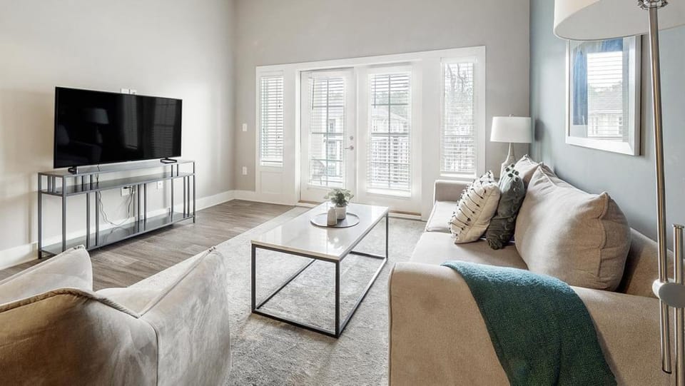 Landing Modern Apartment with Amazing Amenities (ID3528) Apartment in Stono River