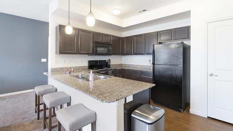 Landing Modern Apartment with Amazing Amenities (ID1829X93) Apartment in American Fork
