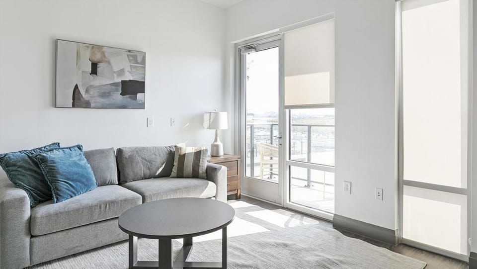 Landing Modern Apartment with Amazing Amenities (ID1381X631) Apartment in The Colony