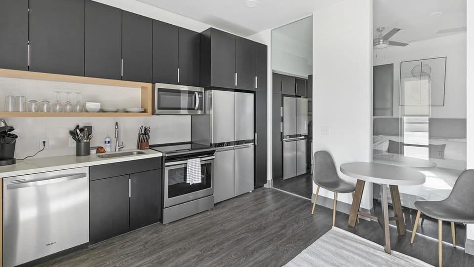 Landing Modern Apartment with Amazing Amenities (ID1381X631) Apartment in The Colony
