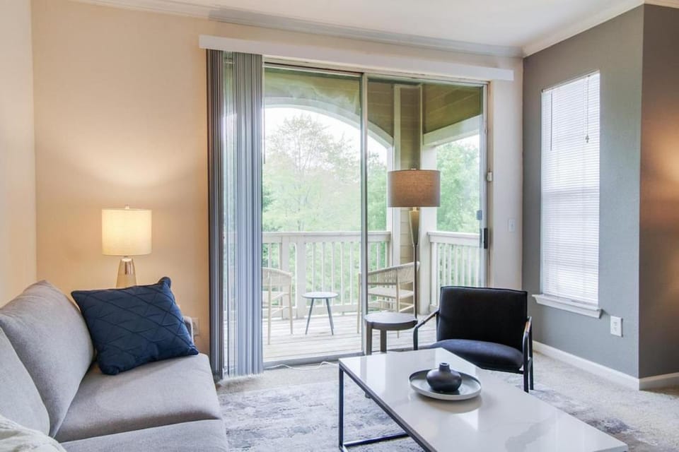 Landing Modern Apartment with Amazing Amenities (ID7304) Apartment in Durham