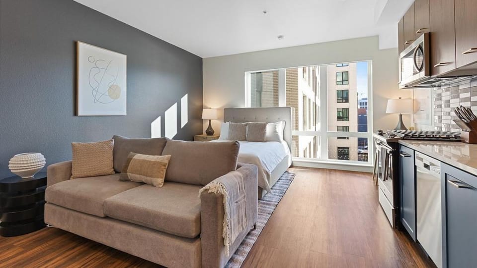 Landing Modern Apartment with Amazing Amenities (ID7082X14) Apartment in Portland