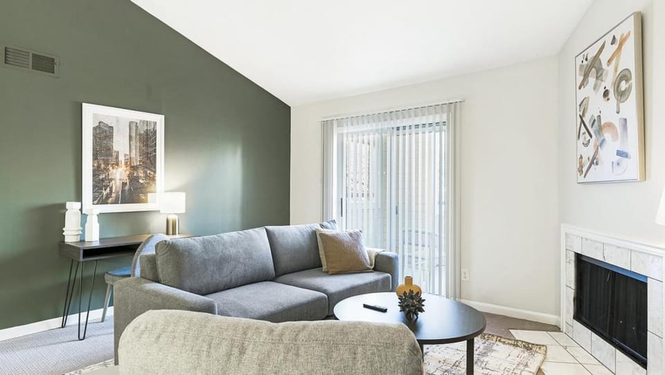 Landing Modern Apartment with Amazing Amenities (ID8564X87) Apartment in Jefferson County