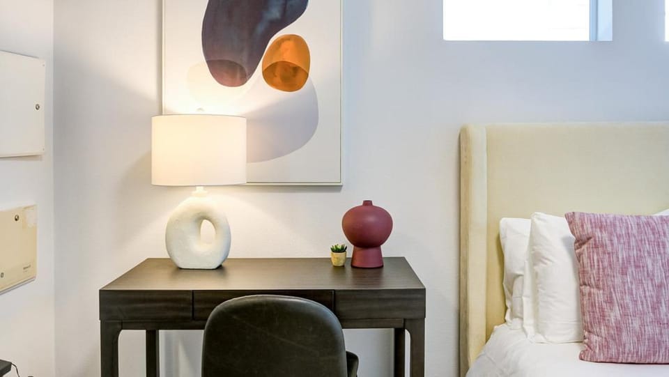Landing - Modern Apartment with Amazing Amenities (ID8273X03) Apartment in Venice Beach