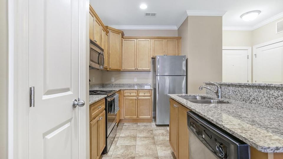 Landing - Modern Apartment with Amazing Amenities (ID8533X30) Apartment in Greensboro