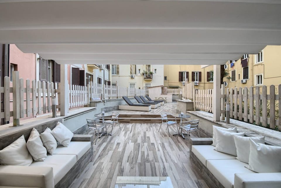 Bed, Off site, Balcony/Terrace