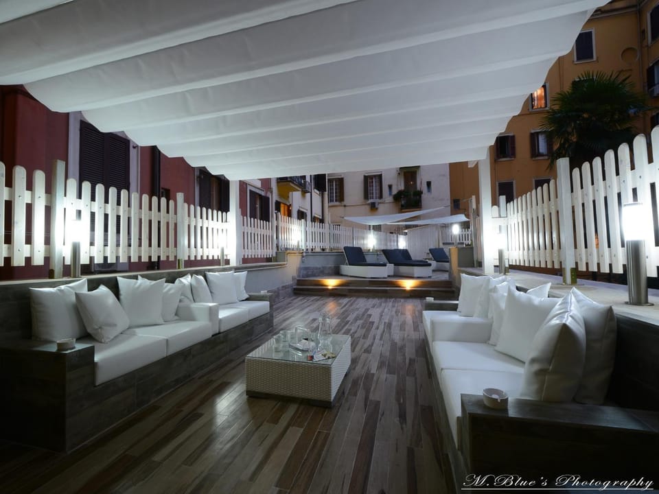 Bed, Balcony/Terrace