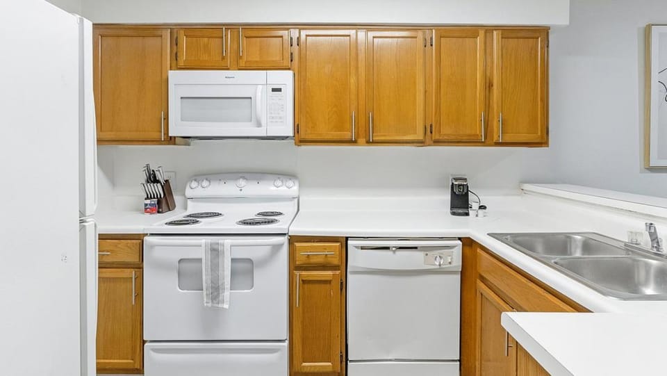 Landing - Modern Apartment with Amazing Amenities (ID1249X835) Apartment in Plant City