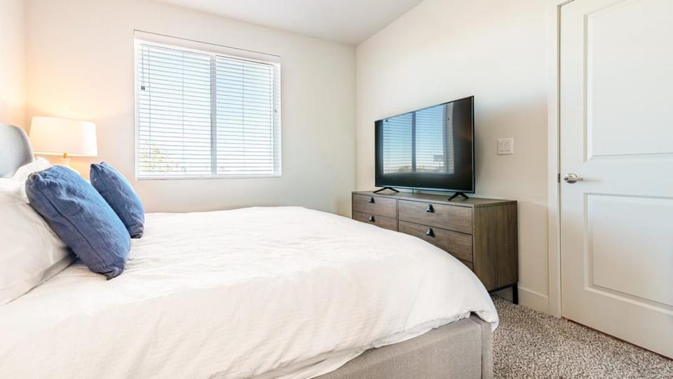 Landing - Modern Apartment with Amazing Amenities (ID7746X05) Apartment in Albuquerque
