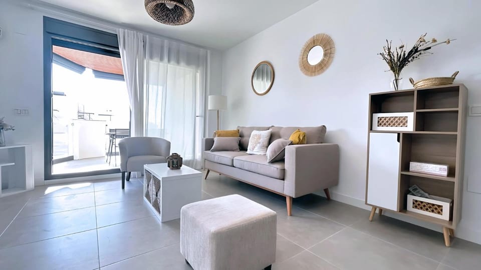 Balcony/Terrace, Living room, heating, internet, air conditioner