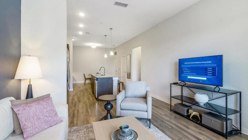 Landing - Modern Apartment with Amazing Amenities (ID8783X95) Apartment in Jacksonville