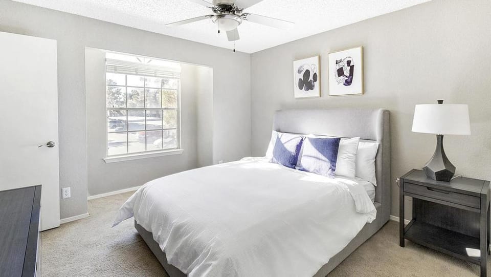 Landing - Modern Apartment with Amazing Amenities (ID1799X49) Apartment in Spring Valley