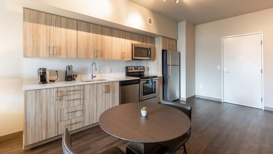 Landing - Modern Apartment with Amazing Amenities (ID4319X92) Apartment in Pearl District