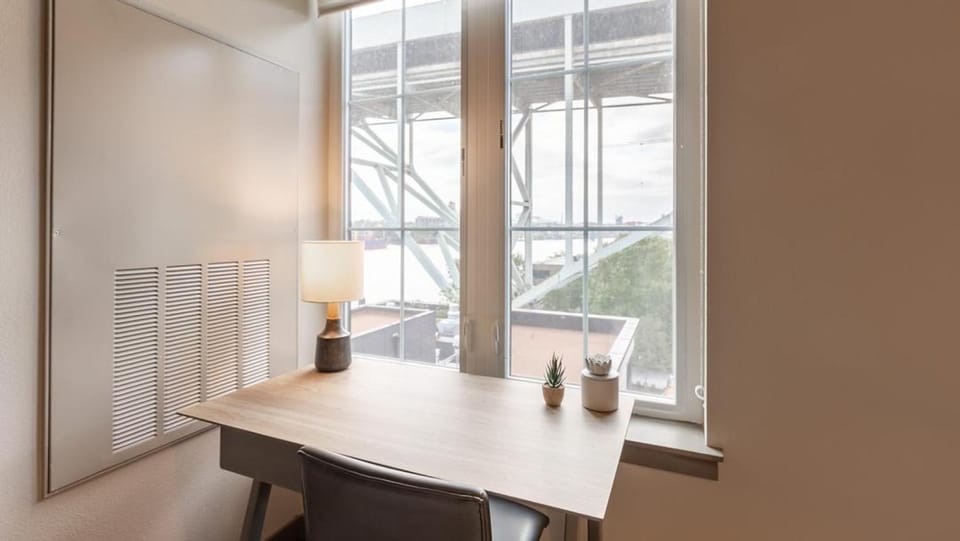 Landing - Modern Apartment with Amazing Amenities (ID4319X92) Apartment in Pearl District
