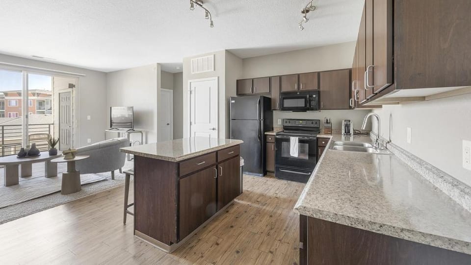 Landing - Modern Apartment with Amazing Amenities (ID3506X55) Apartment in Lafayette
