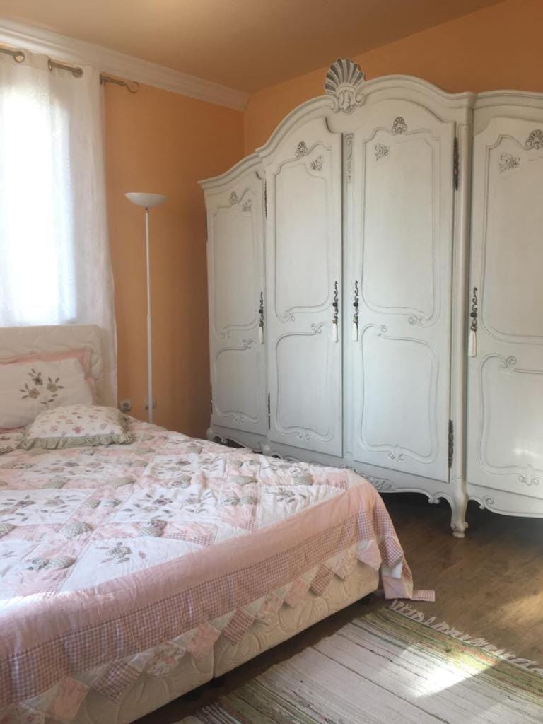 Bedroom, wardrobe