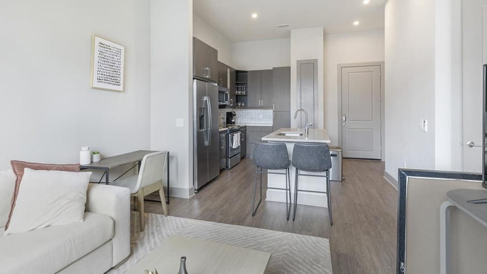 Landing - Modern Apartment with Amazing Amenities (ID5020X49) Apartment in Plano