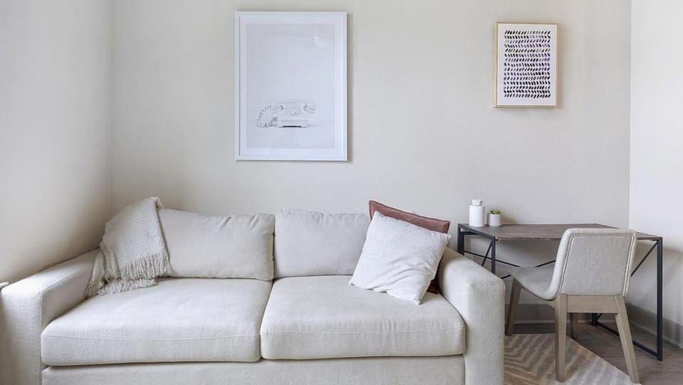 Landing - Modern Apartment with Amazing Amenities (ID5020X49) Apartment in Plano