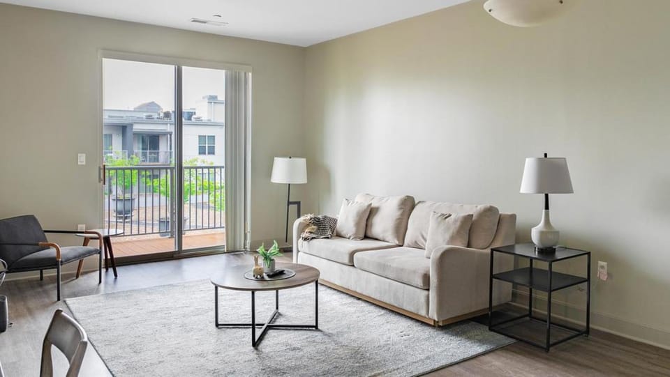 Landing - Modern Apartment with Amazing Amenities (ID9847X59) Apartment in Covington