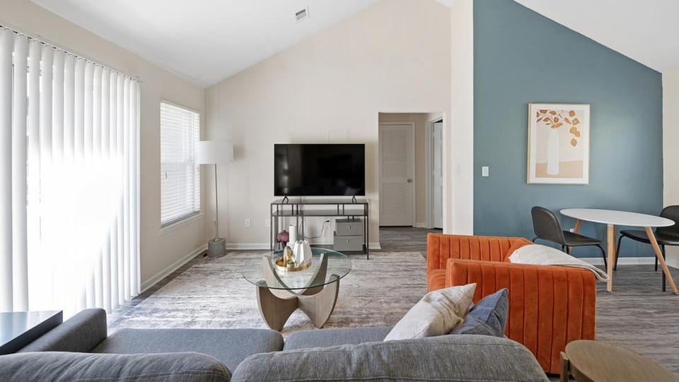 Landing - Modern Apartment with Amazing Amenities (ID6690X67) Apartment in Mount Juliet