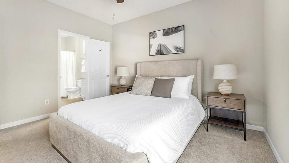 Landing - Modern Apartment with Amazing Amenities (ID6837X52) Apartment in Germantown