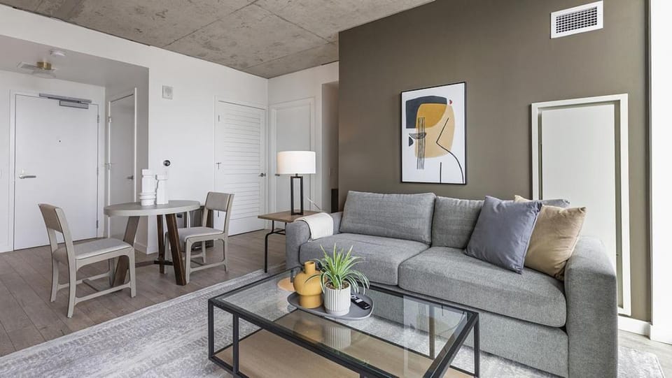 Landing - Modern Apartment with Amazing Amenities (ID1187X358) Apartment in Portland