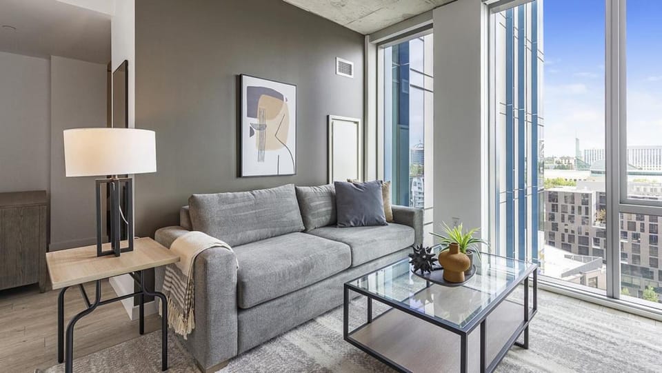 Landing - Modern Apartment with Amazing Amenities (ID1187X358) Apartment in Portland
