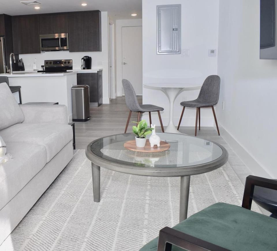 Landing - Modern Apartment with Amazing Amenities (ID7202) Apartment in Pompano Beach