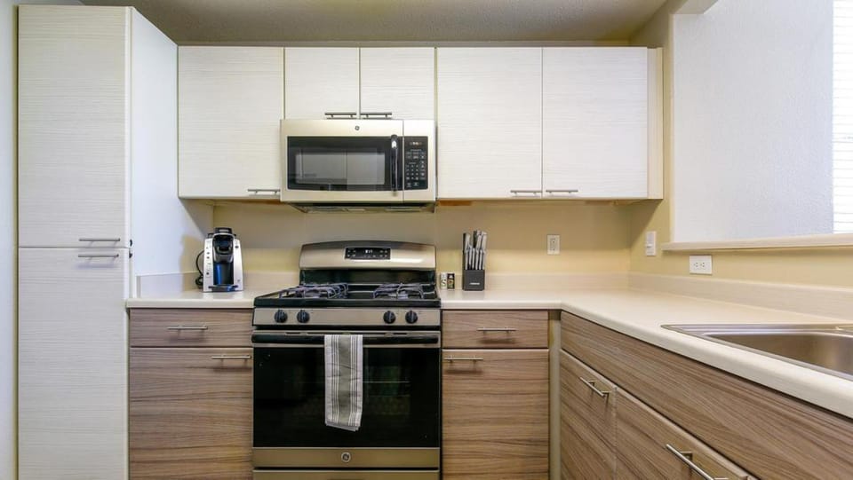 Landing - Modern Apartment with Amazing Amenities (ID7983X57) Apartment in Las Vegas